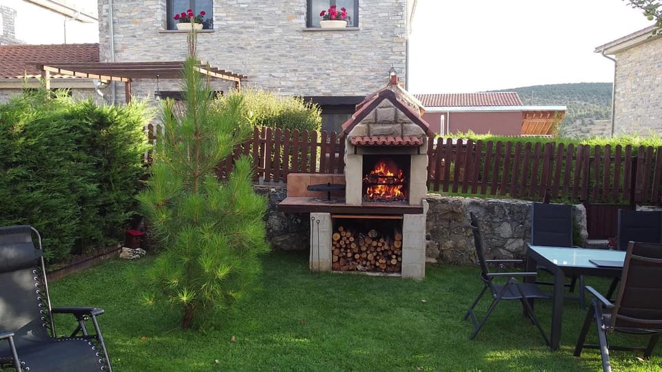 CASA RURAL COSTALAGO House in Castile and León