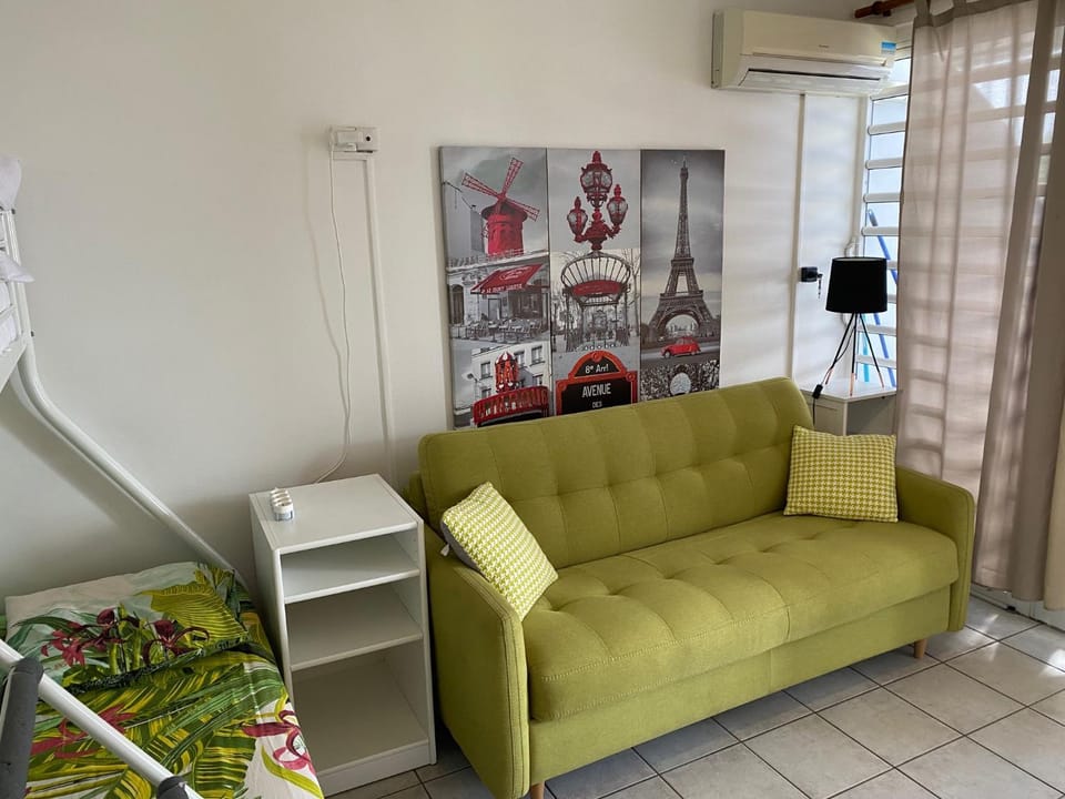 Studio marina Apartment in Sainte-Anne