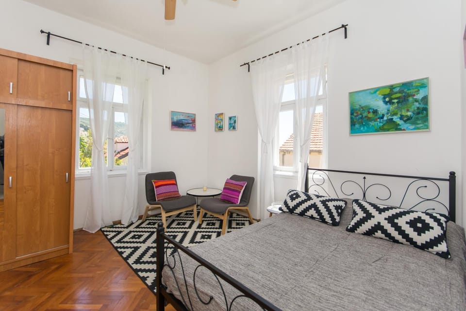 MILKA-sea view apartment in center Apartment in Dubrovnik