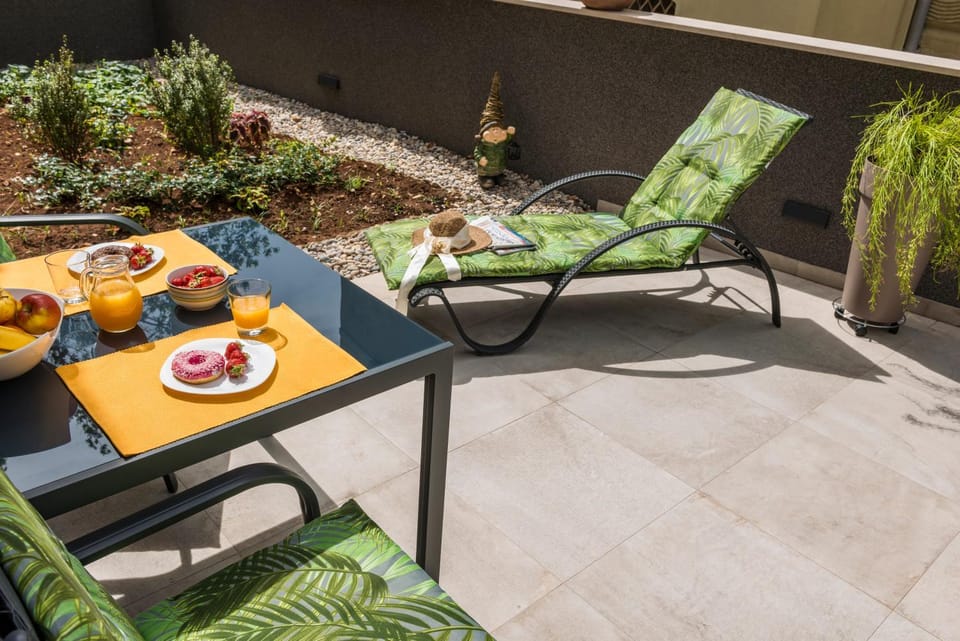 Patio, Balcony/Terrace