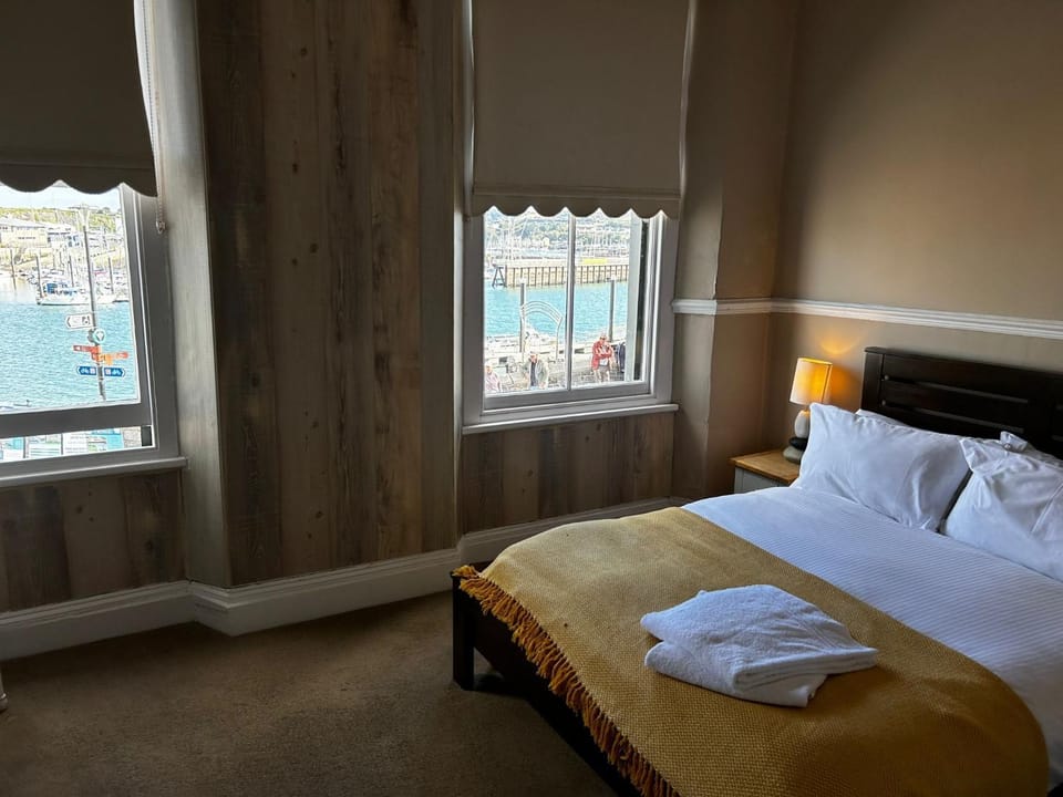 Admiral MacBride Bed & Breakfast Bed and Breakfast in Plymouth