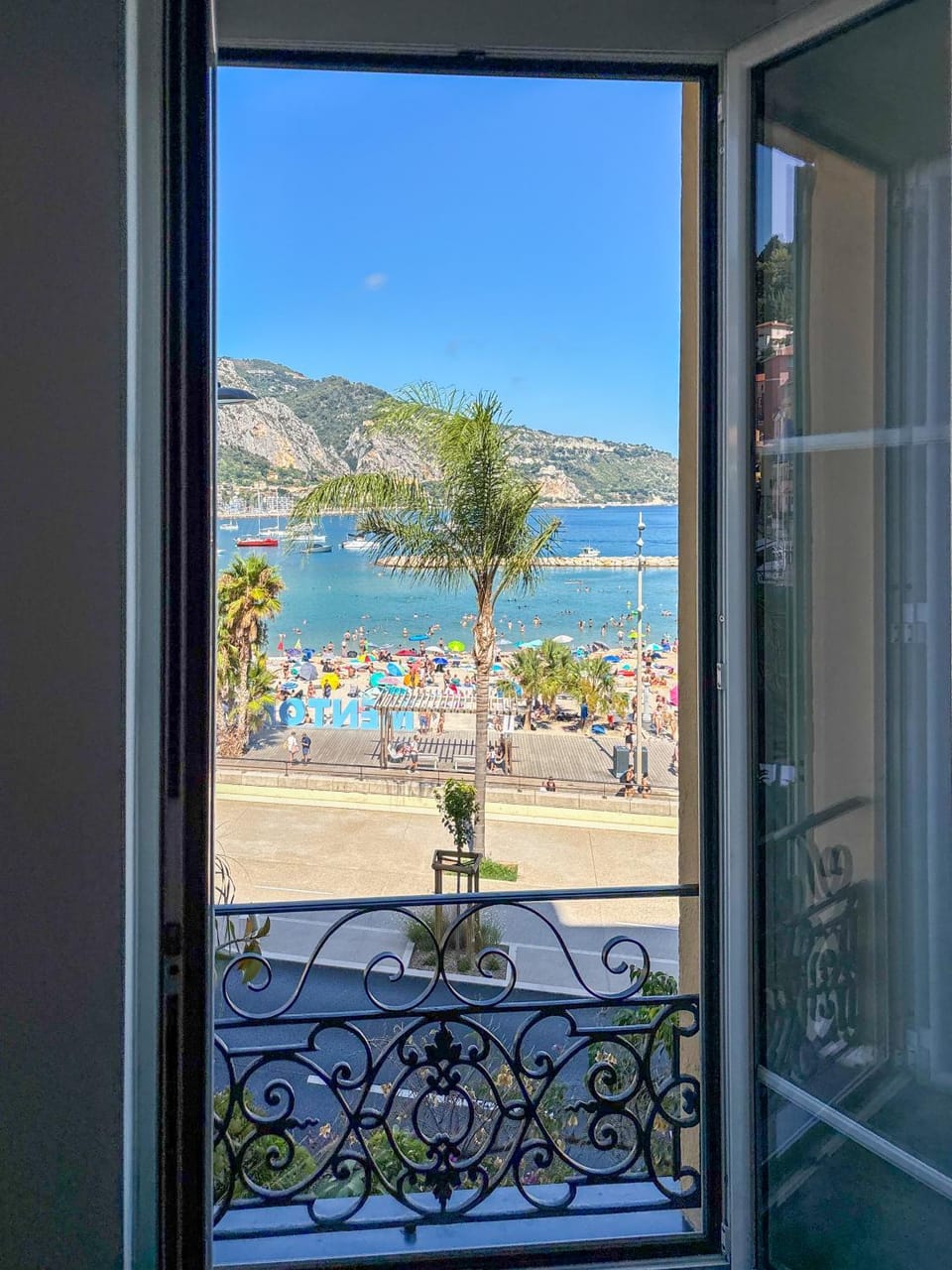 View (from property/room), Living room, Beach, Mountain view, Sea view