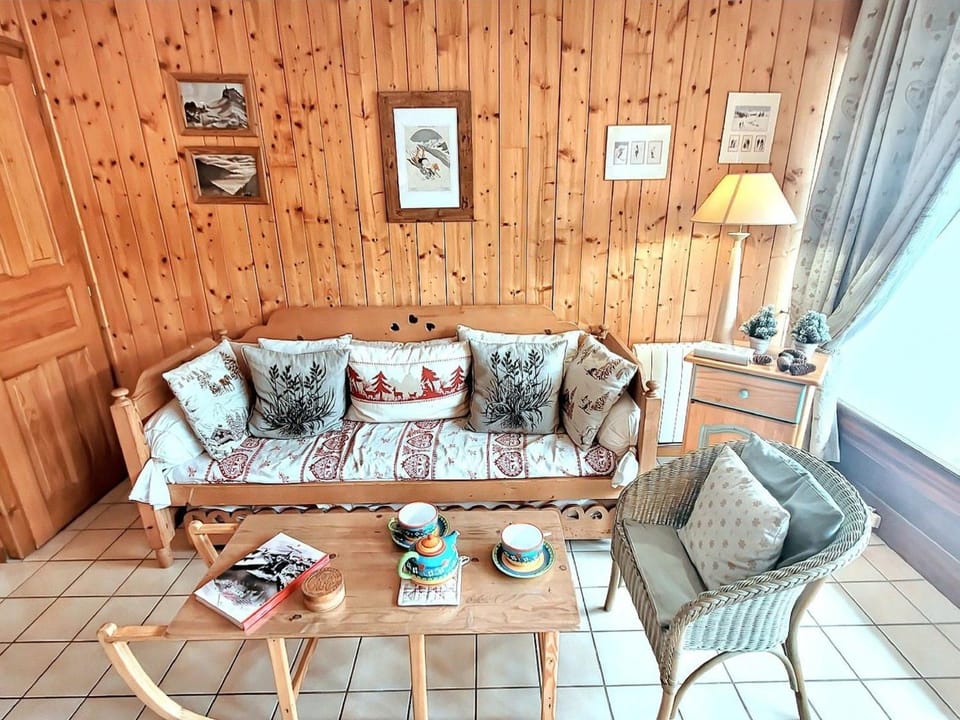 Appartement spacieux avec balcon et wifi au centre des Gets - FR-1-598-73 Apartment in Les Gets