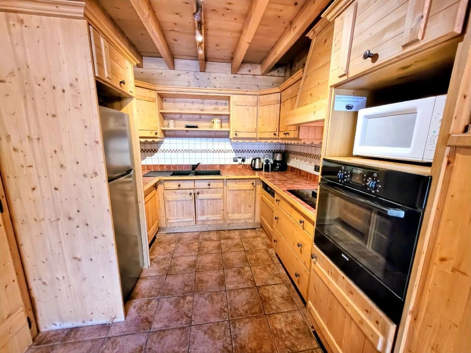 Charmant appartement 4 pièces au cœur des Gets avec balcon et parking - FR-1-598-82 Apartment in Les Gets