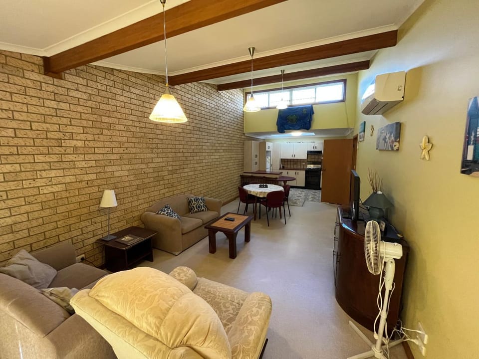 Aqua View Villa in Lake Cathie