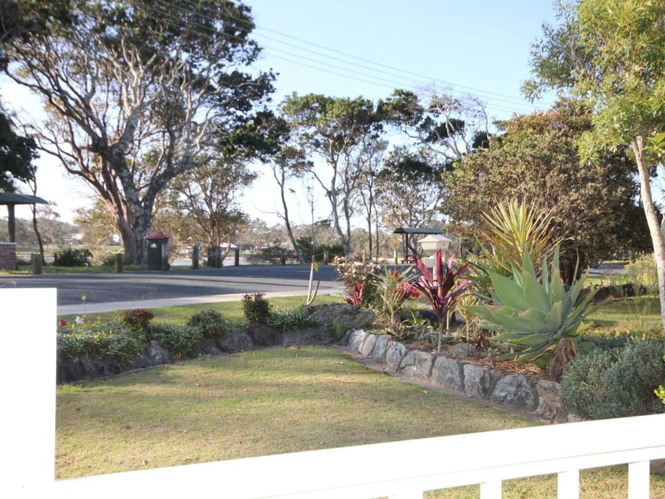 Aqua View Villa in Lake Cathie