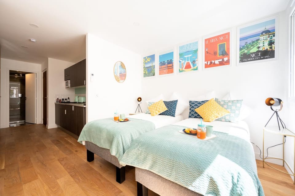 Superbe studio entièrement rénové - 50m croisette Apartment in Cannes