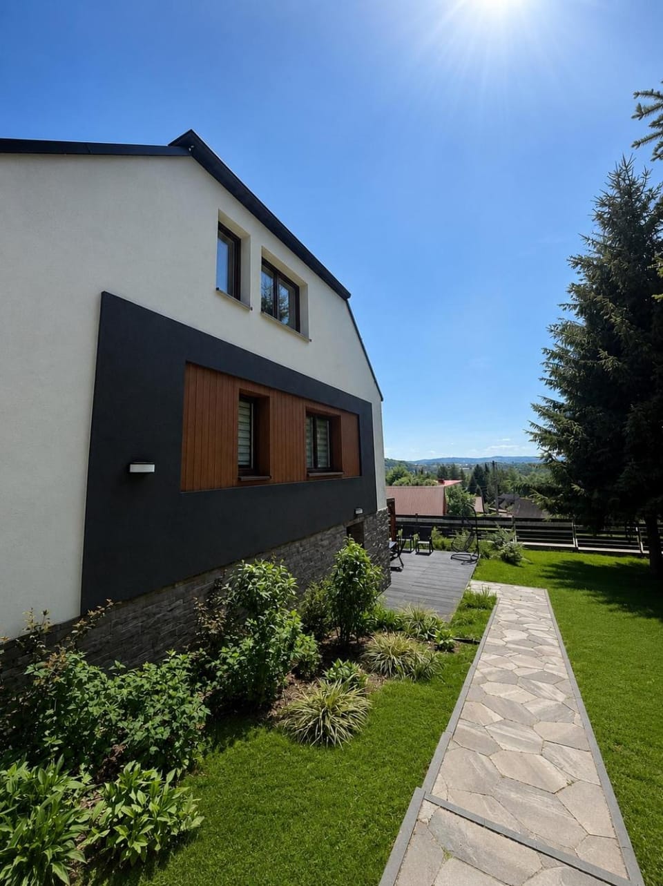 Property building, Garden