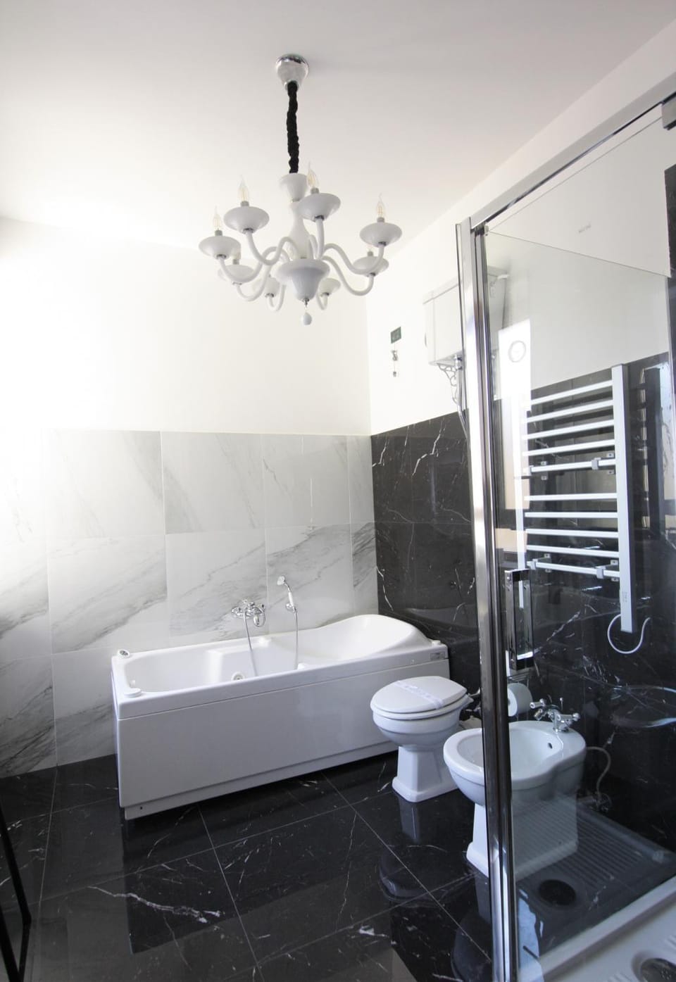 Shower, Toilet, Bathroom, Bath