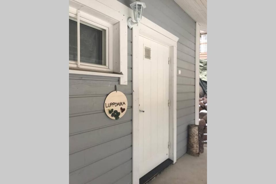 Tule lomalle luppoaikaan House in Rovaniemi