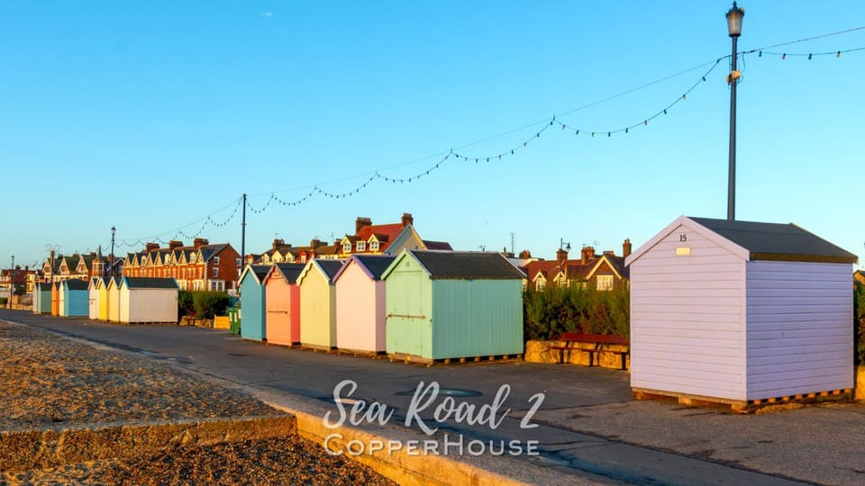 Beautiful apartments on the sea front - Sea Road 2 Apartment in Felixstowe