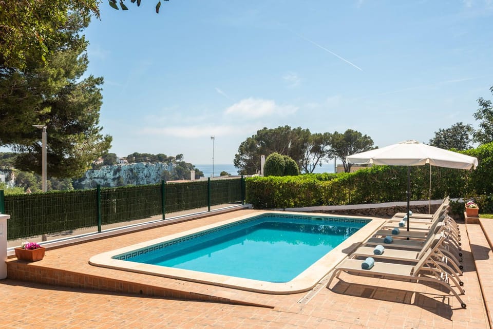 Pool view, Swimming pool, sunbed