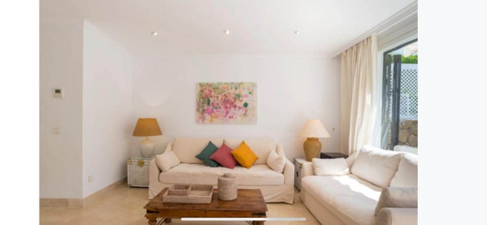 Elviria Playa White Pearl Beach Apartment in Marbella