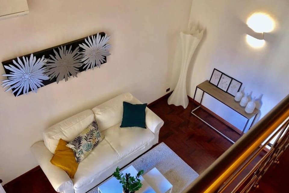 Living room, Photo of the whole room