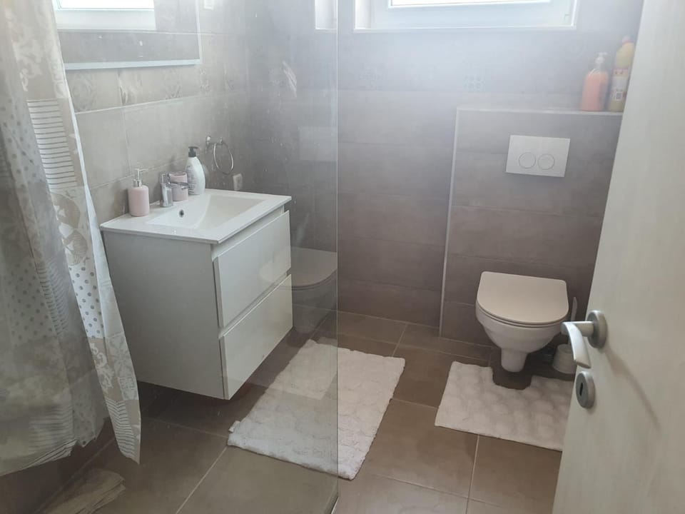 Muring Apartments Bed and Breakfast in Šibenik-Knin County, Croatia