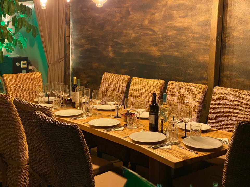 Night, Dining area
