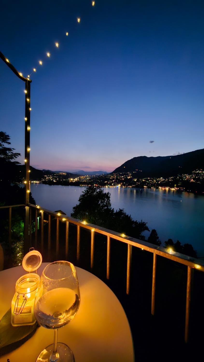 Balcony/Terrace, Lake view