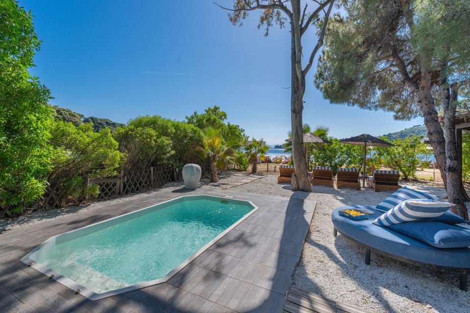 Pool view, Swimming pool