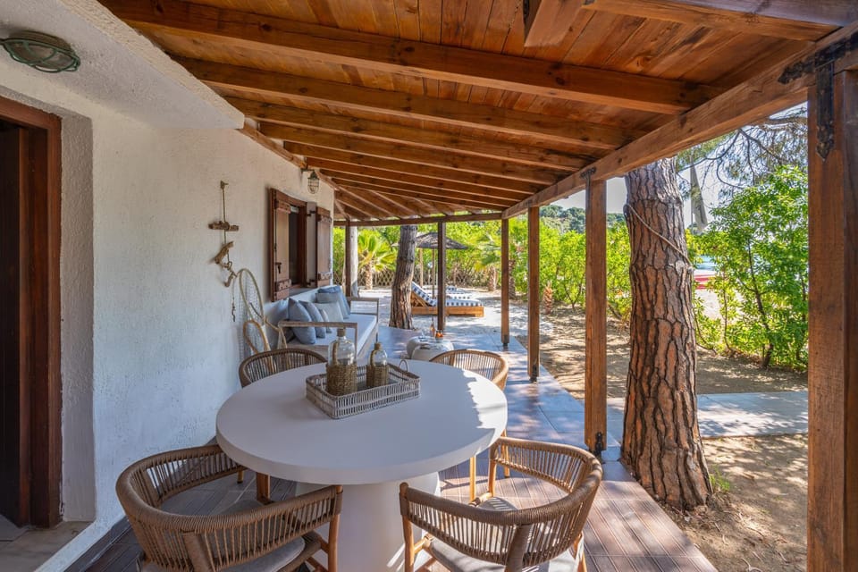 Patio, Seating area