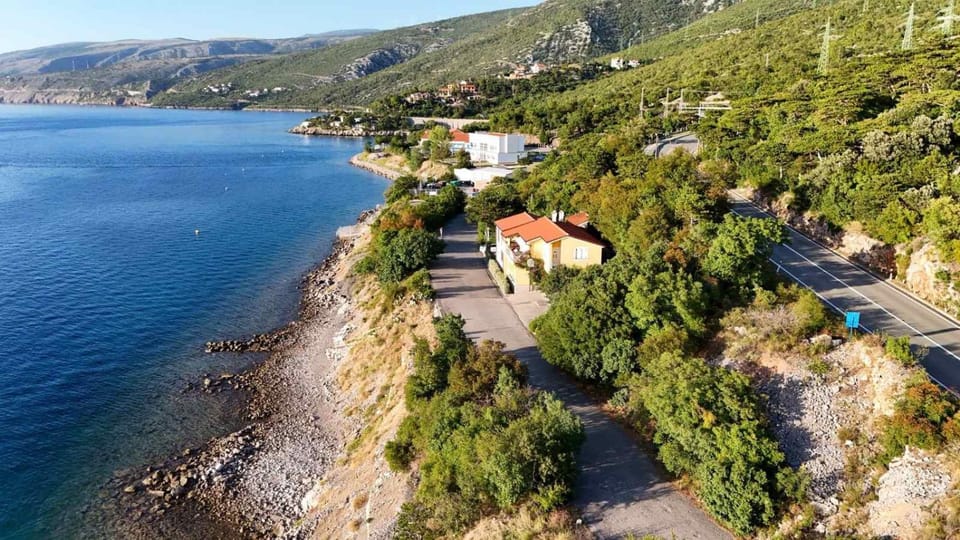 Neighbourhood, Natural landscape, Bird's eye view, Beach, Sea view