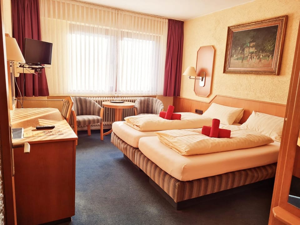 Hotel-Barbarossa-Garni bei Hanau Hotel in Hesse