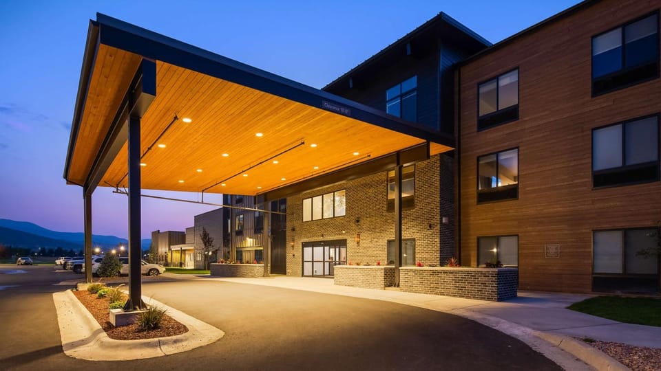 Property building, On site