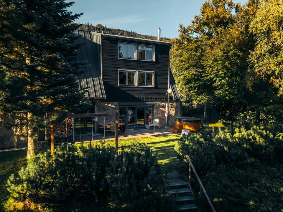 Property building, Natural landscape, Garden view