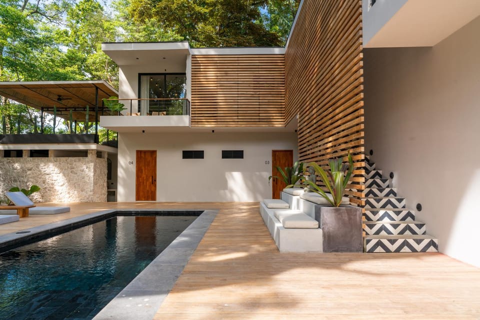 Swimming pool, Internal: Not applicable to any particular room