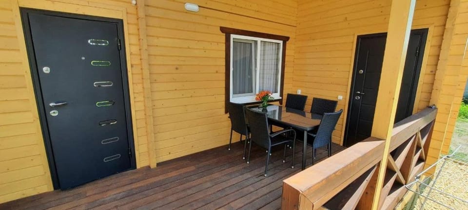 Новый дом целиком 800м от моря за городом в тихом уютном месте Apartment in Odessa Oblast