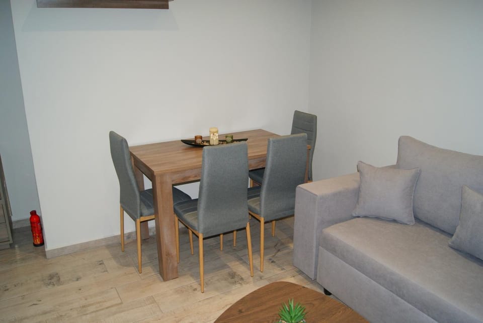 City Room Apartment in Volos