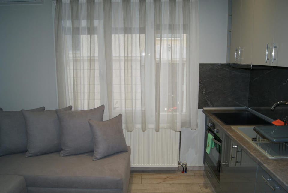 City Room Apartment in Volos