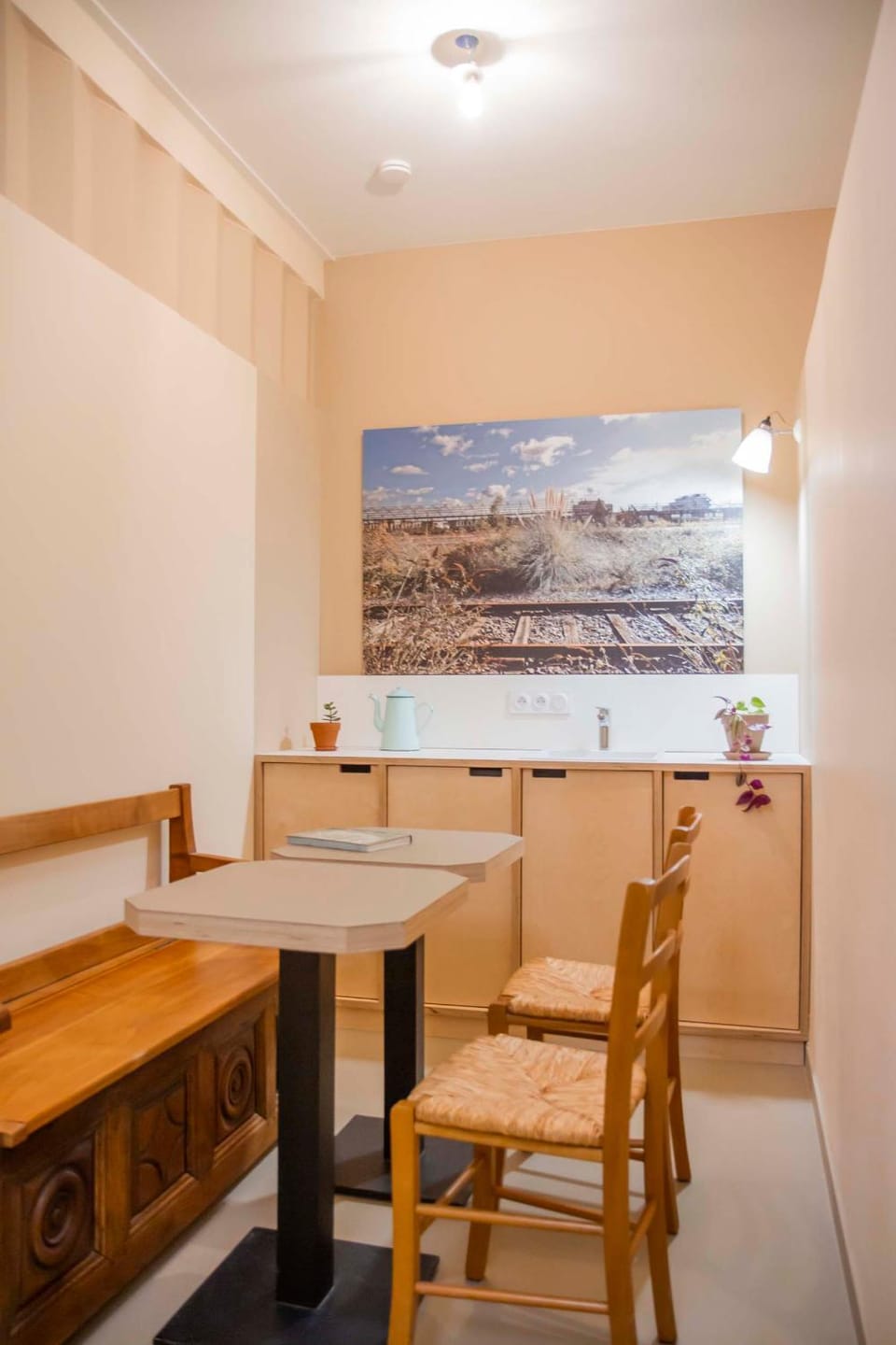 Kitchen or kitchenette