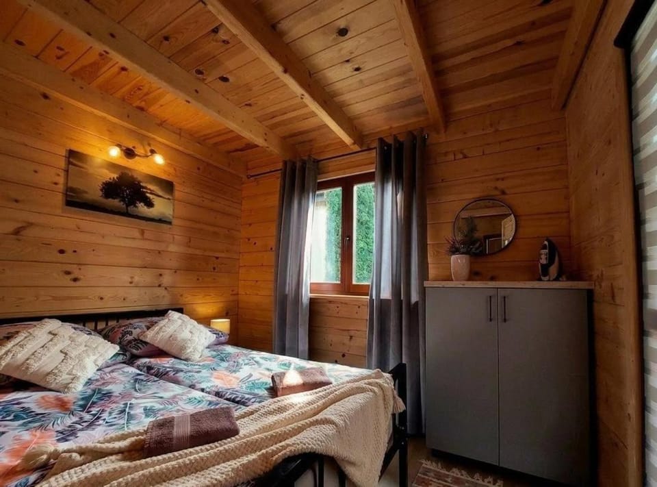 DOMKI NA MAZURSKIM WZGÓRZU NAD JEZIOREM House in Poland