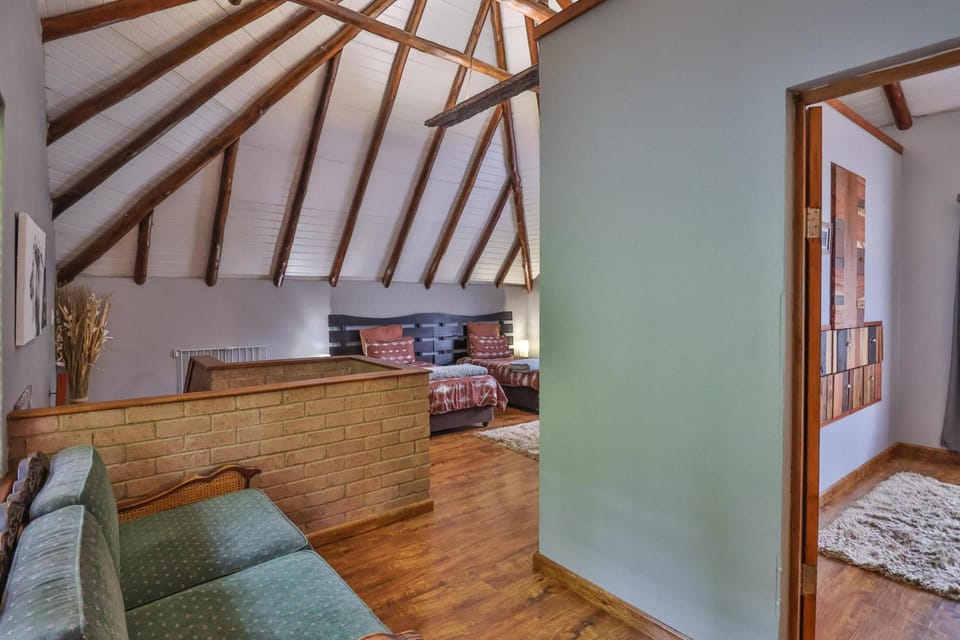 Seating area, Bedroom