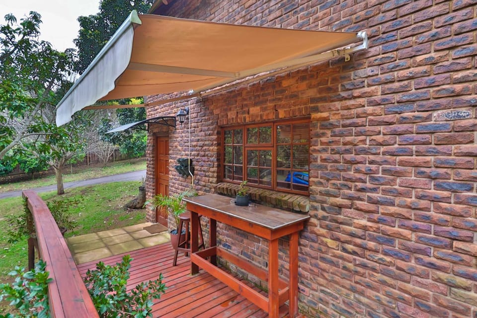 Garden, View (from property/room), Balcony/Terrace, Dining area, Garden view