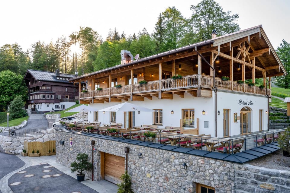 Property building, Banquet/Function facilities