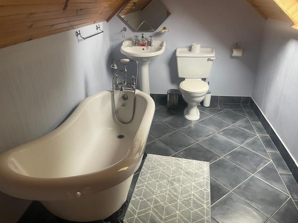 Katy Kellys Countryside Self Catering Cottage House in County Galway