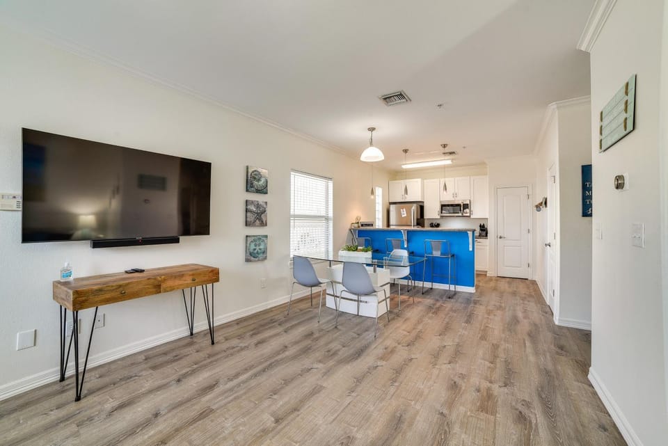 Modern Island Condo w/ Pool: Steps to the Beach! House in South Padre Island