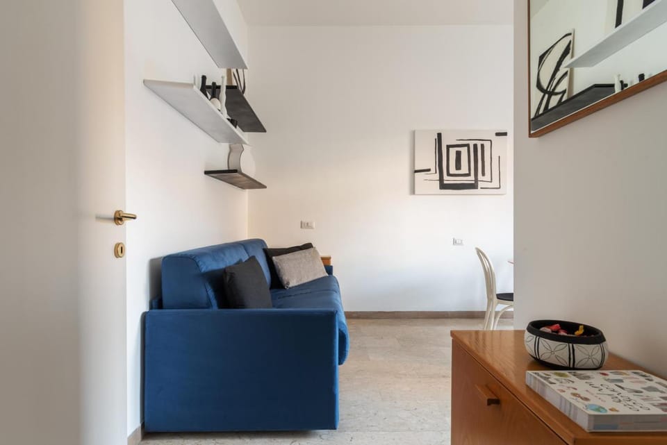 Bed, Living room, Seating area