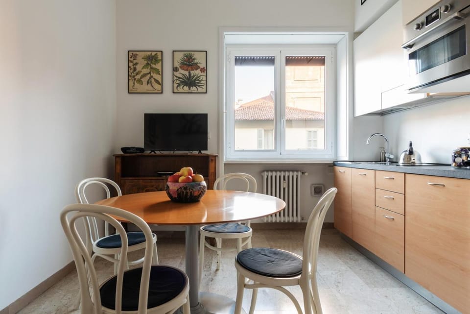 TV and multimedia, Kitchen or kitchenette, Living room, Seating area, Dining area, minibar, pet friendly, stove
