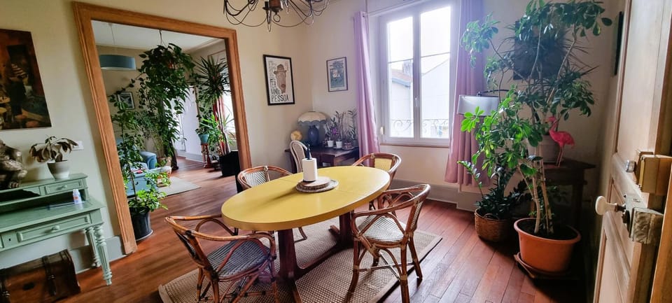 Superbe logement dans une maison de caractère Apartment in Grand Est