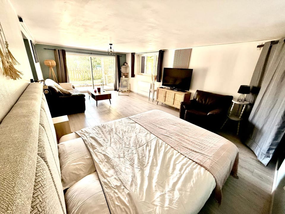 Eaux Iris - Studio avec Jardin privatisé proche Casino Apartment in Nouvelle-Aquitaine