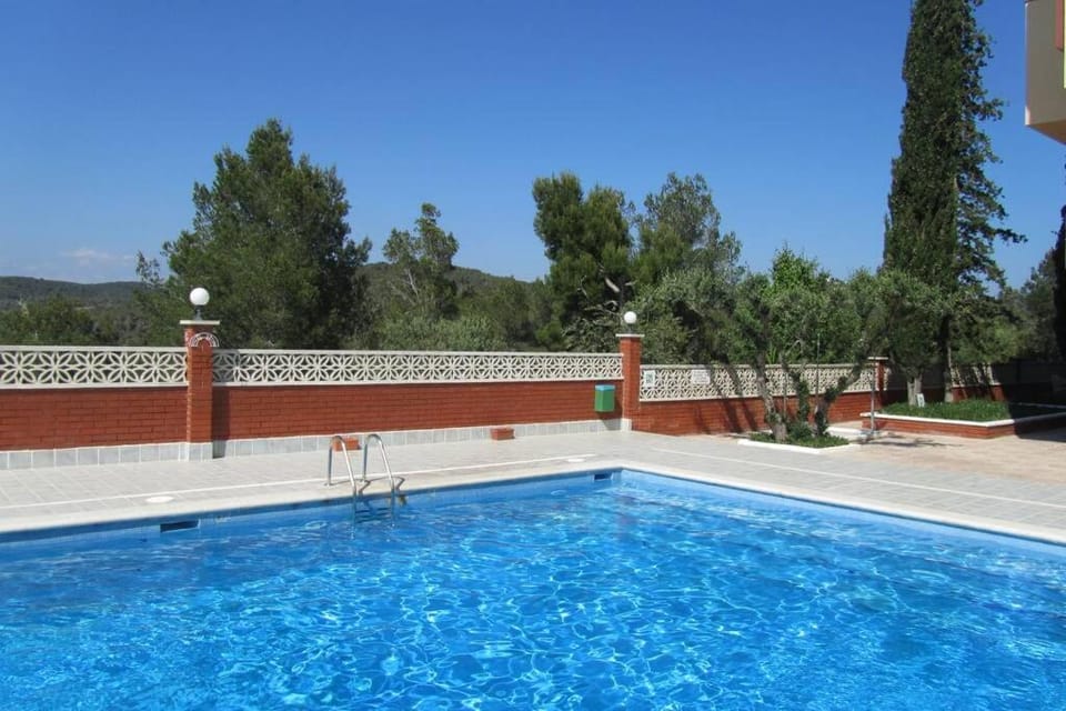 Lovely studio, terrace, swim pool, nature, relax!! Apartment in Garraf