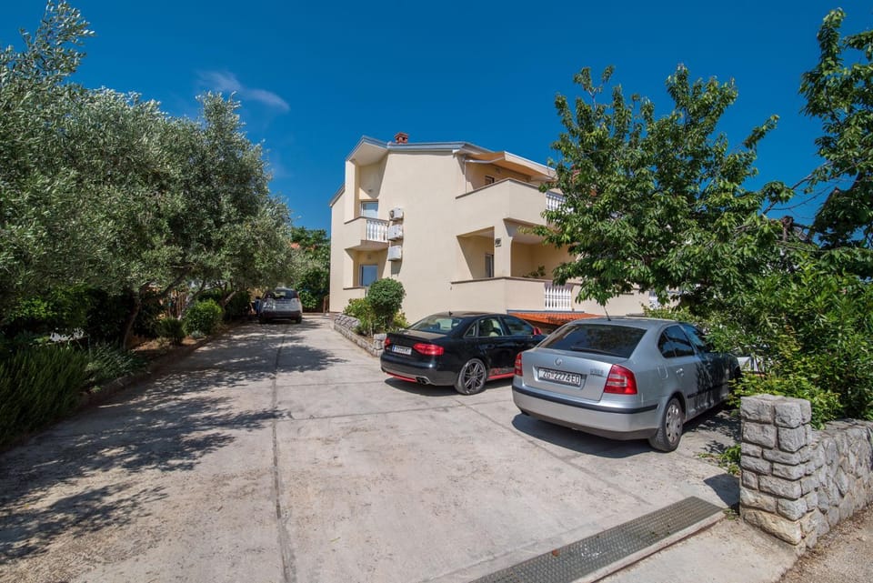 Apartments Bogdanic Krk I Apartment in Krk