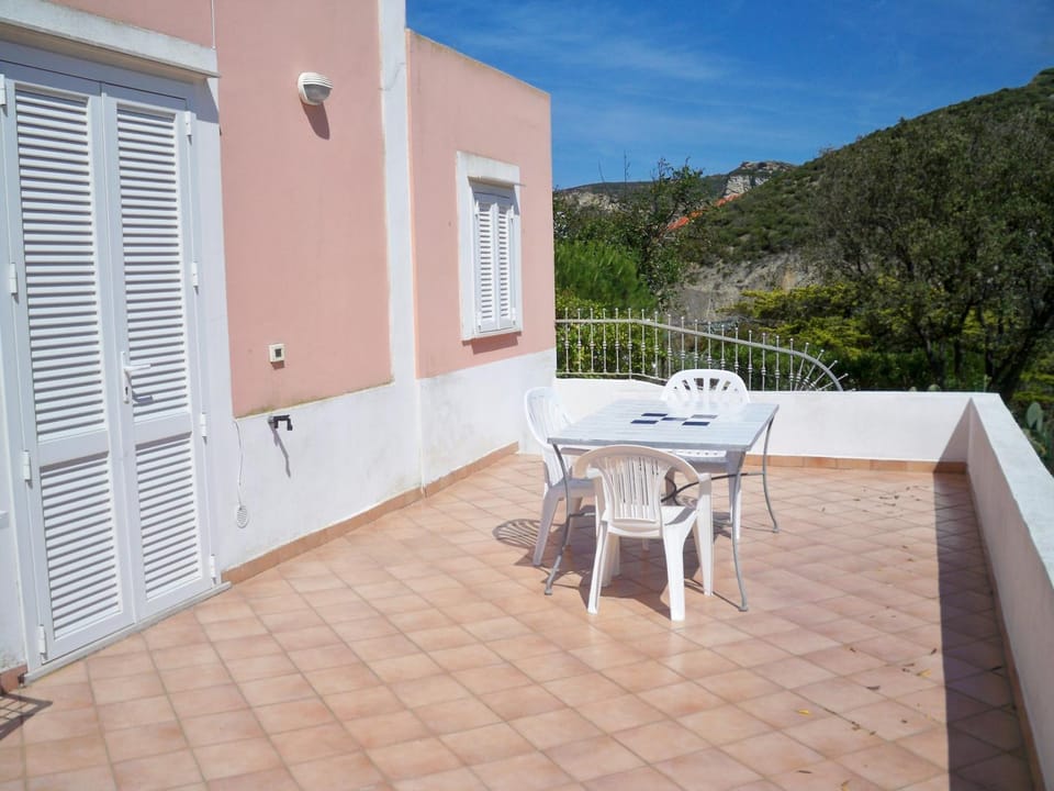 Property building, Balcony/Terrace