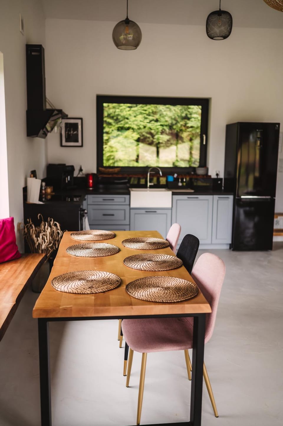 Kitchen or kitchenette, Living room, Dining area
