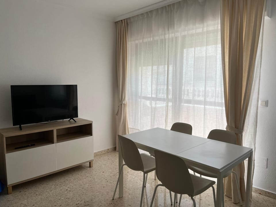 Vivienda adosada a 150m de la playa + patio + wifi Apartment in Tarifa