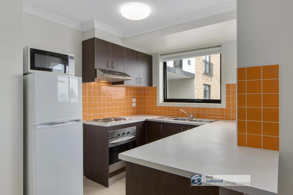 2-146 Thompson Ave Cowes Apartment in Cowes