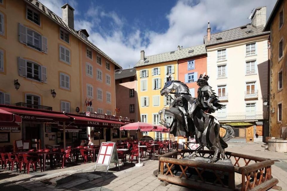 Studio idéal 2 personnes et/ou avec 2 enfants Apartment in Briançon