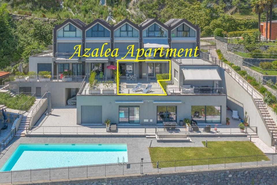 Property building, Facade/entrance, Swimming pool